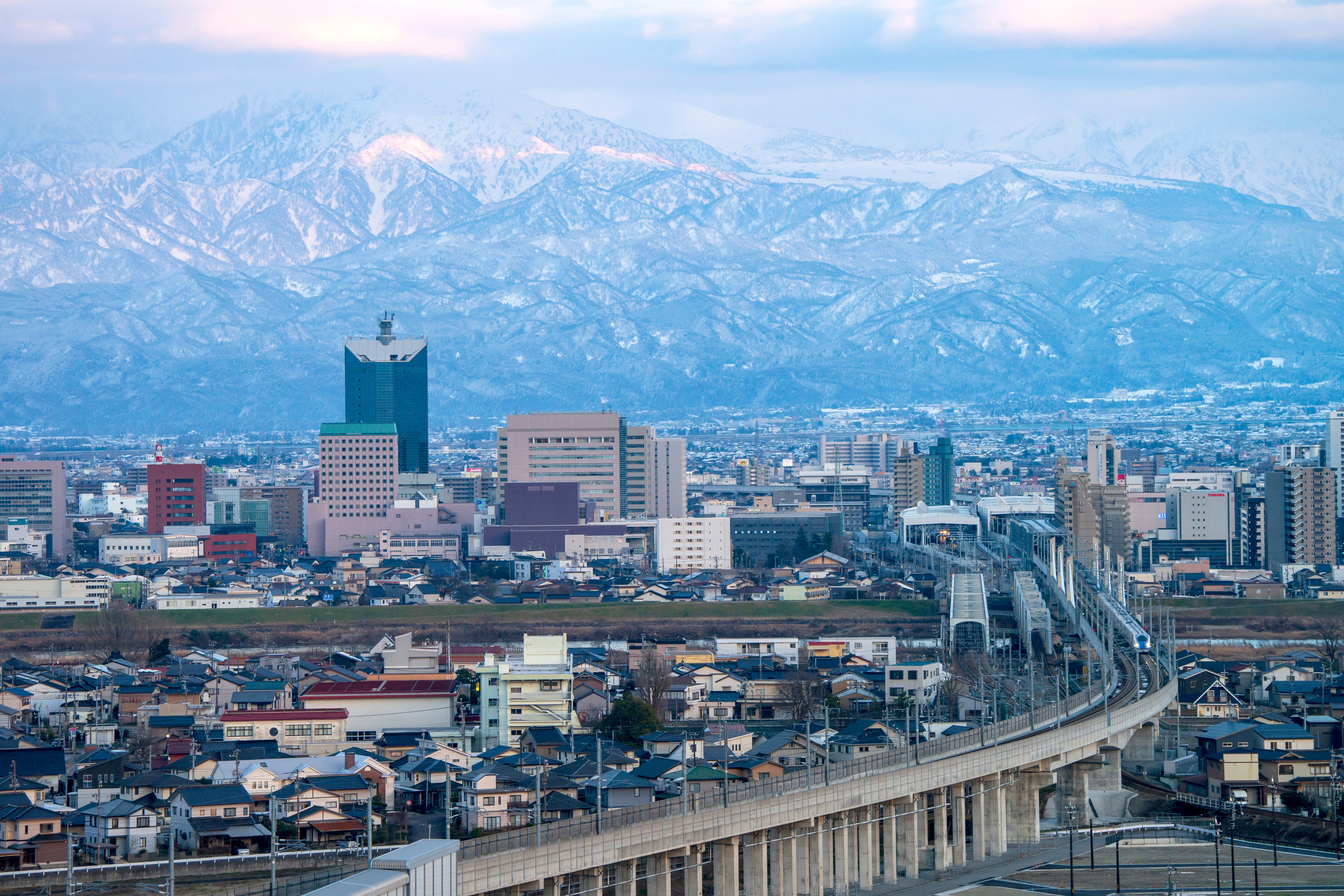 イメージ：★2024年11月更新★国内大手電力会社10社別【北陸電力】最新電力値上げ情報！