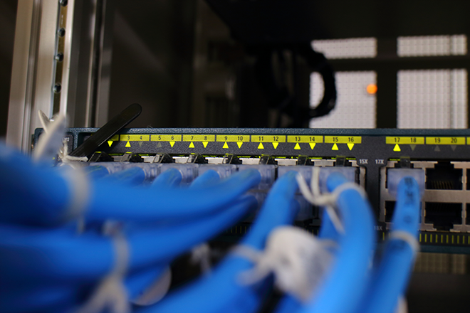 イメージ：LAN延長コネクタを選ぶ4つのポイント