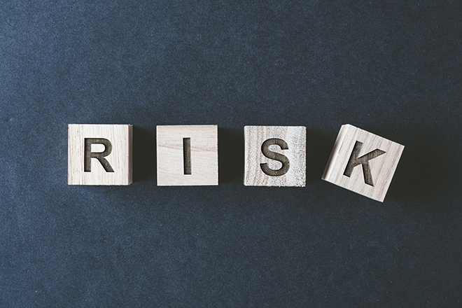 イメージ：ファイアウォール導入で企業が見逃しがちなリスクと対策