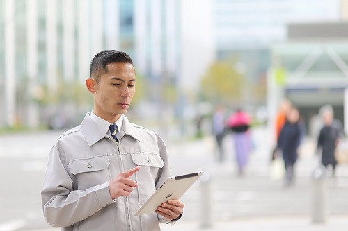 イメージ：一人作業の際は「Wearable Connect（ウェアラブルコネクト）」で安全対策