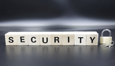 イメージ：「オーナーのSNSから漏洩」のリスク