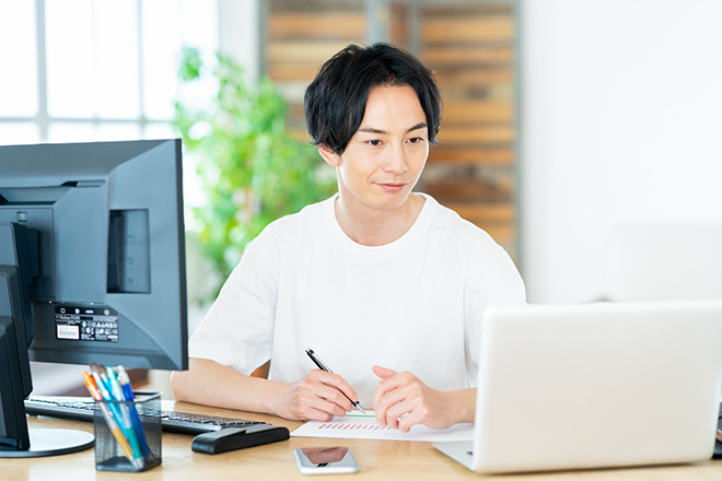 イメージ：テレワークの環境を整えるのに役立つおすすめグッズを紹介