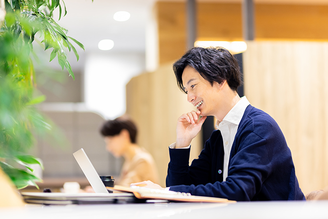 イメージ：在宅勤務中に遊んでいる社員が多い？従業員が抱える悩みやさぼりを防ぐ方法について解説