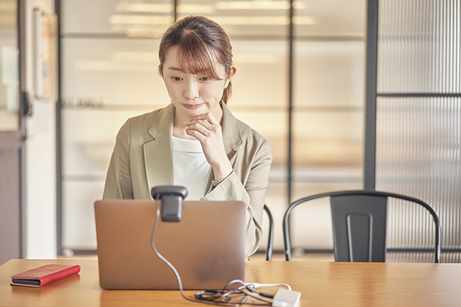 イメージ：在宅勤務が実施できない原因とは？