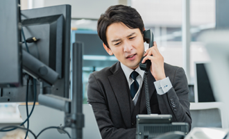 専門スキルが不足しており、検出されたセキュリティリスクに対する判断が難しい。