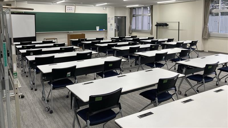 2名掛け21台（110㎡）