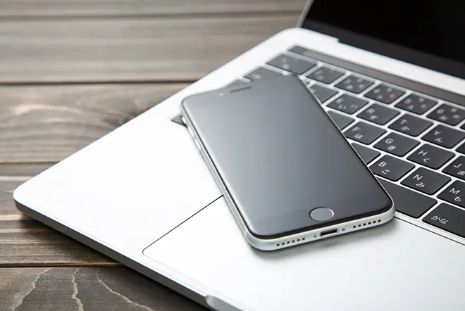 イメージ：業務用スマホを導入しないリスクとは？スマホの業務利用におすすめのサービスを紹介