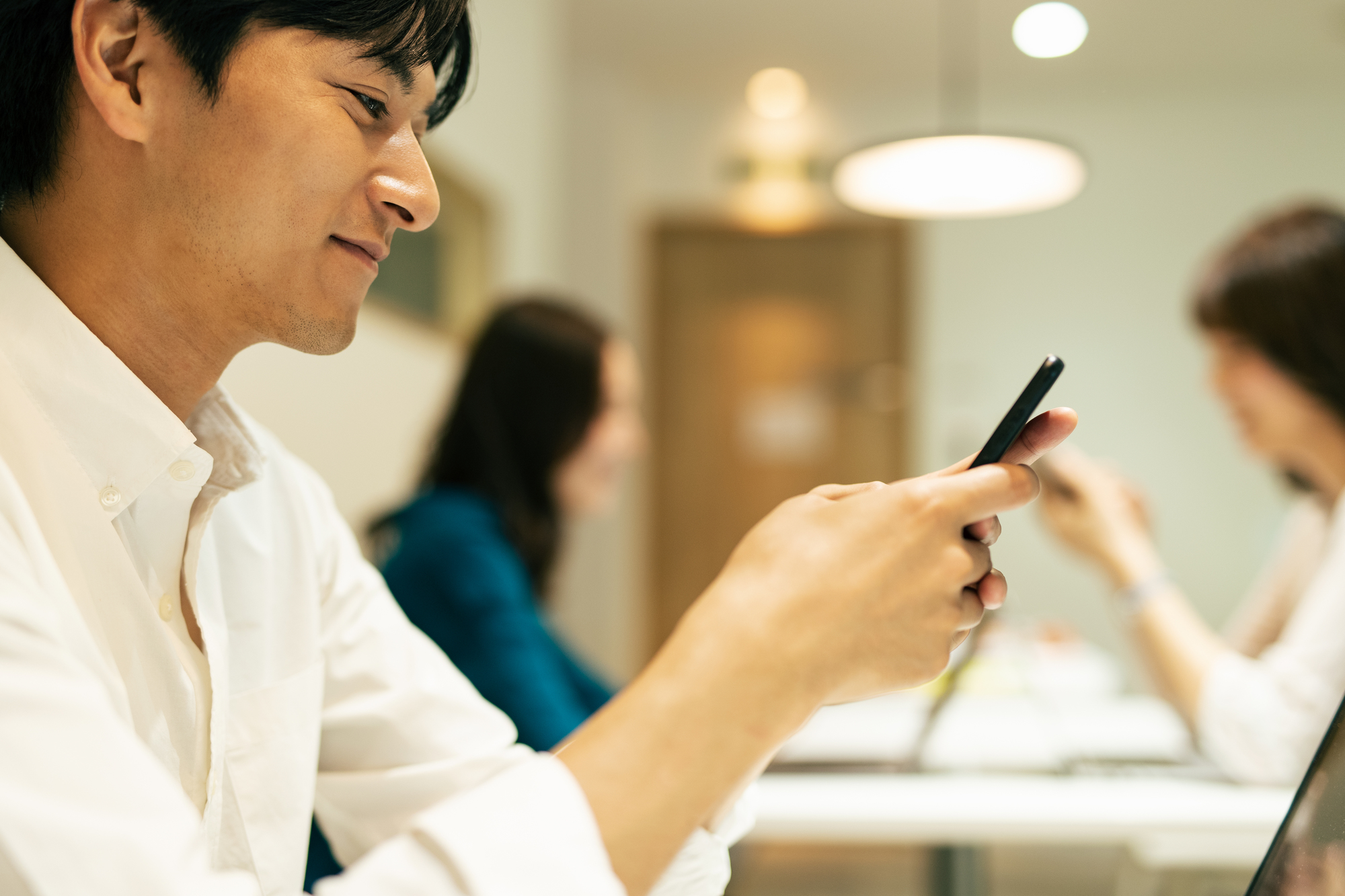 Wi-Fiルーターとは？有線LANとの違いも解説