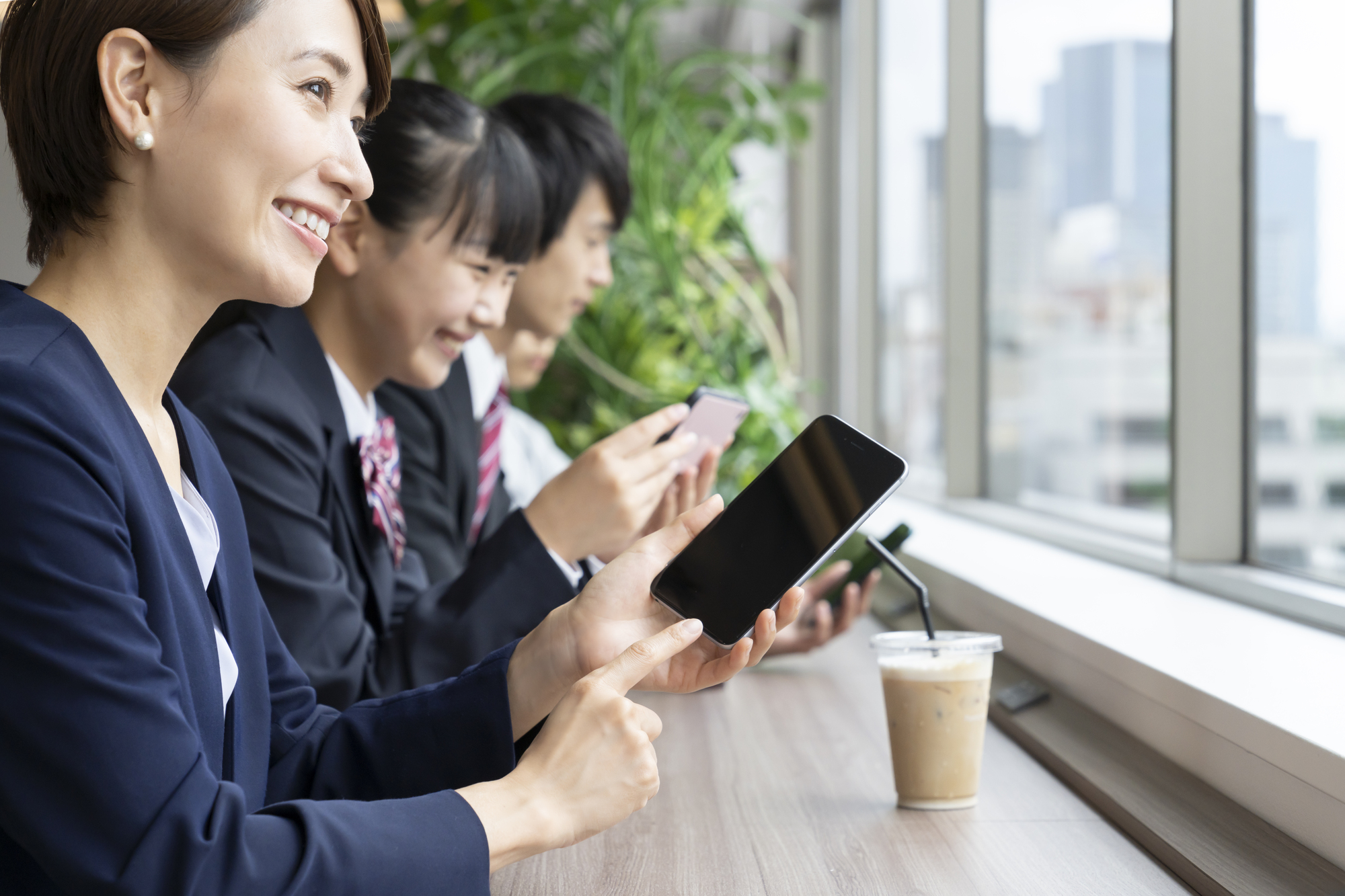 イメージ：【法人向け】Wi-Fi契約の4ステップ！サービス選定のポイントや利用シーンに合わせたプランを紹介