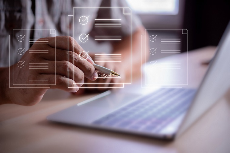 契約書へ電子署名を付与するやり方とは？AdobeやExcelなどを解説