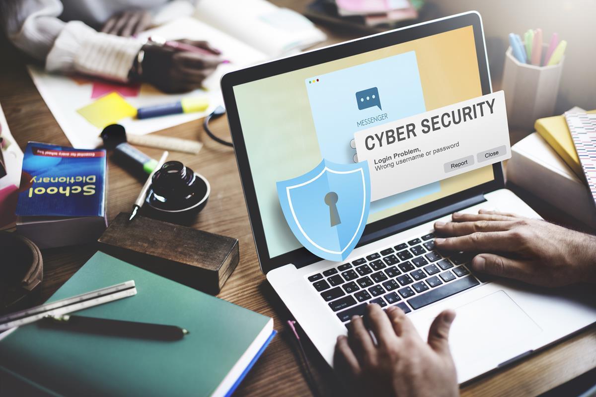 リスクの移転におけるサイバー保険とは？補償内容や加入状況を解説
